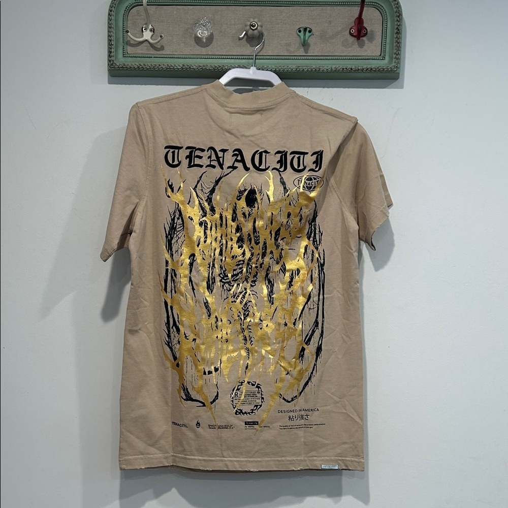 Tenacity distressed Tan Men's short sleeves embroidered T-Shirt small new - Picture 12 of 12